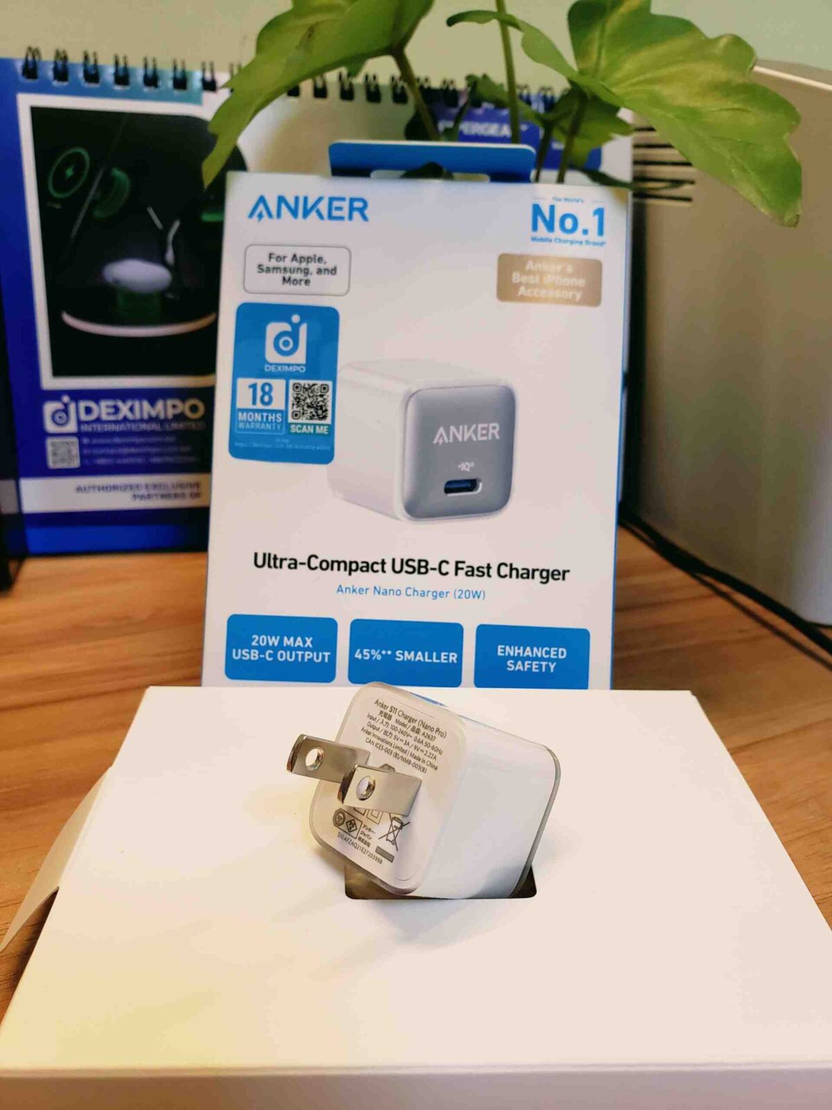 Anker Zolo Charger (20W) IQ & PD